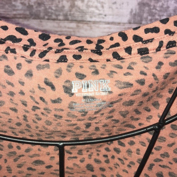 Pink Victoria’s Secret animal print top cheetah/leopard print size medium shirt‌ - Picture 3 of 5